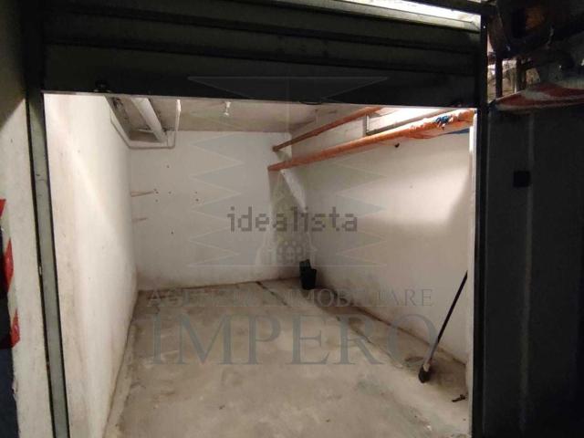 Garage in vendita di m² in Via Sottoconvento