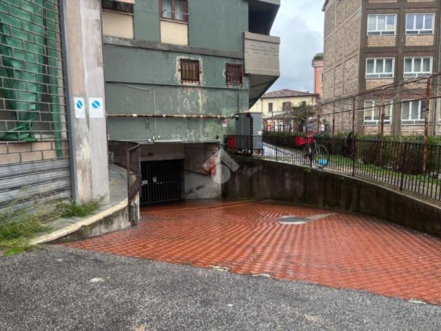 Garage in vendita di m² in Viale Curio Dentato, 25