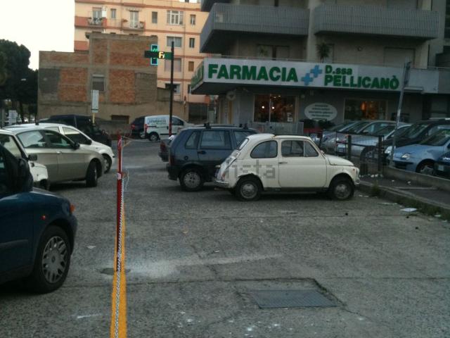 Garage in vendita di m² in Viale Calabria, 78