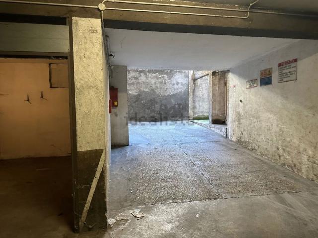 Garage in vendita di m² in Viale Carlo Guglielmi