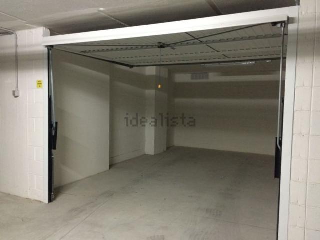 Garage in vendita di m² in Viale Dante