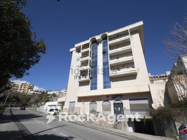 Garage in vendita di m² in Viale dei Bizantini, 75