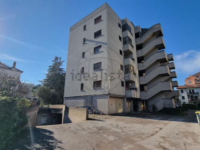Garage in vendita di m² in Viale Filippo Turati, 47