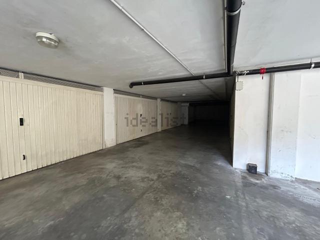Garage in vendita di m² in Viale G. Marconi