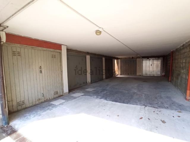 Garage in vendita di m² in Viale Giovanni XXIII