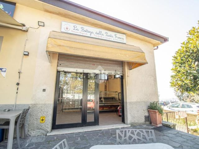 Garage in vendita di m² in Viale Giuseppe Verdi, 5