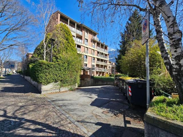 Garage in vendita di m² in Viale Piccolo San Bernardo, 15