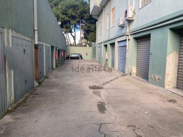 Garage in vendita di m² in Viale Porta Pia, 13