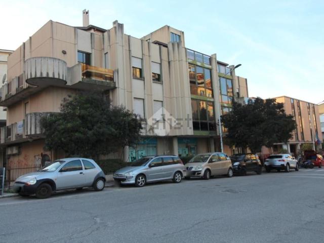 Garage in vendita di m² in Viale Principe di Piemonte