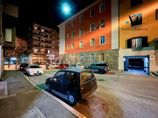 Garage in vendita di m² in Viale Raffaello Sanzio, 30