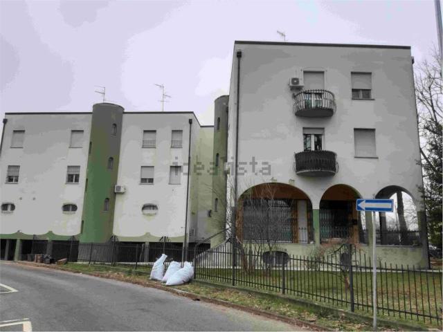 Garage in vendita di m² in Viale Risorgimento, 21