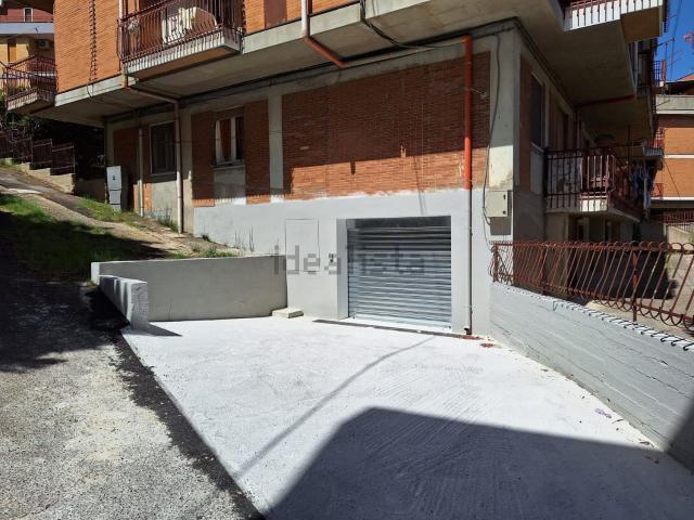 Garage in vendita di m² in Via Vincenzo Cappelluti