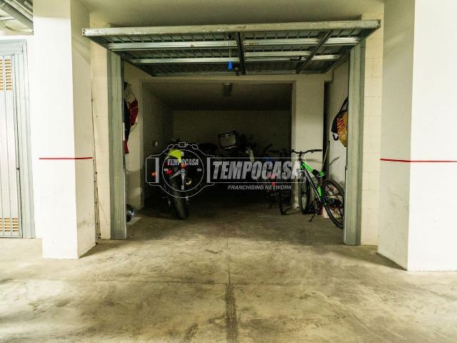 Garage in vendita di m² in Viale Vittorio Veneto
