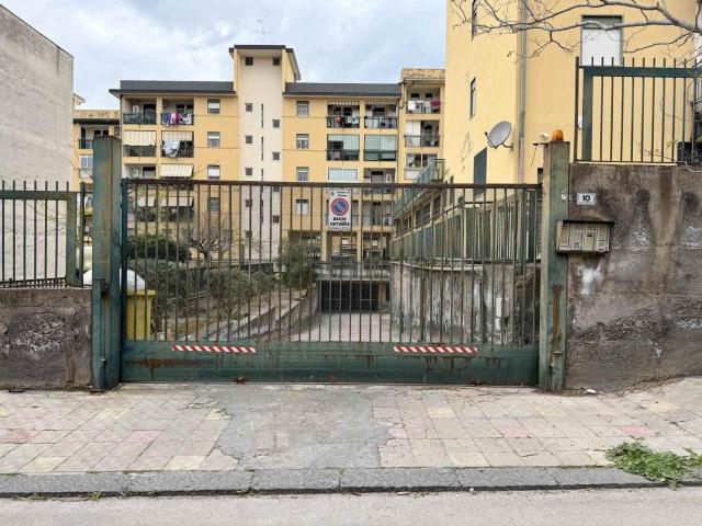Garage in vendita di m² in Corso del Popolo, 4