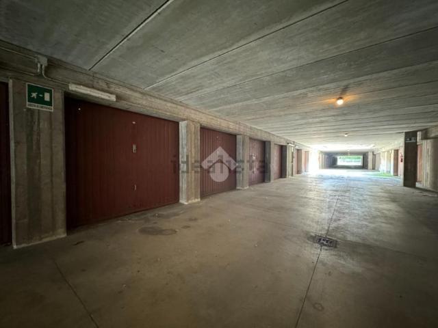 Garage in vendita di m²