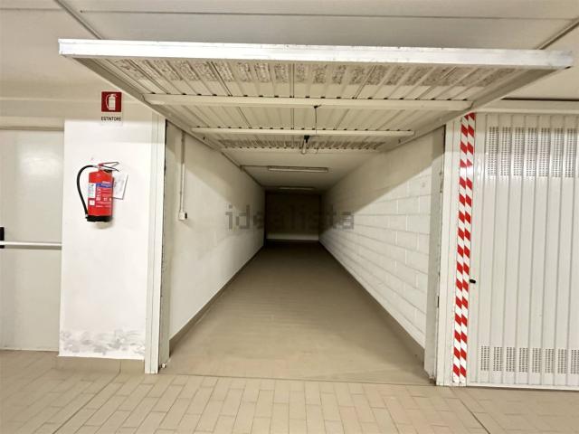 Garage in vendita di m²