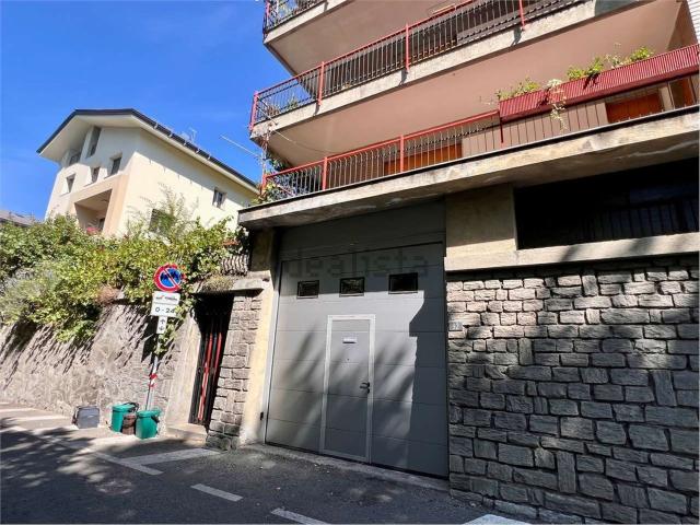 Garage in vendita di m²