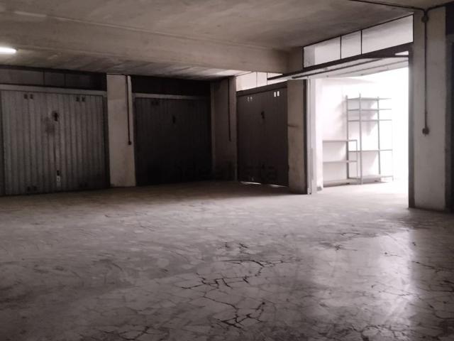 Garage in vendita di m²