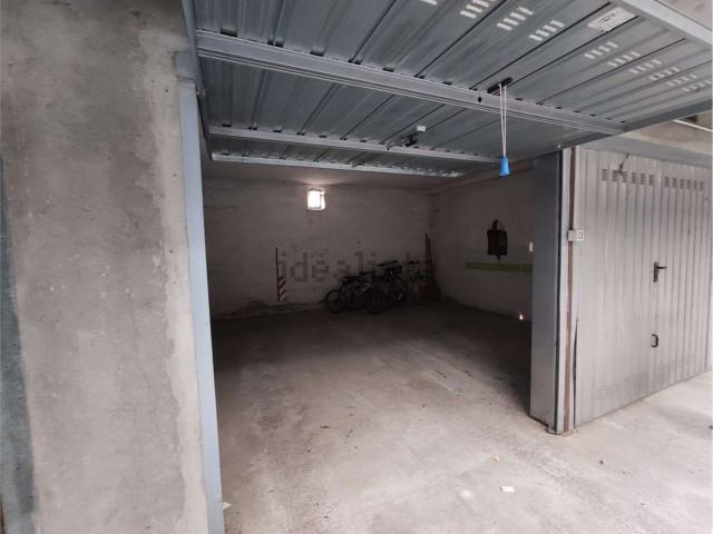 Garage in vendita di m²