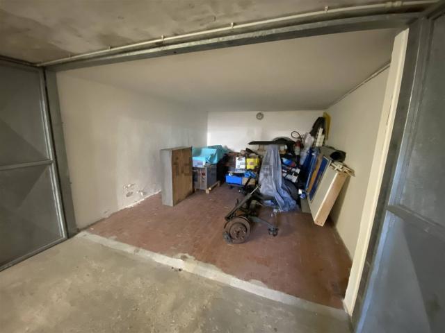 Garage in vendita di m²