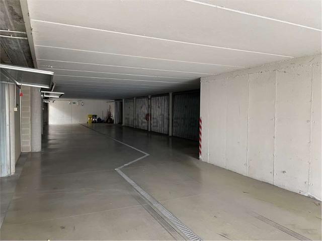 Garage in vendita di m²