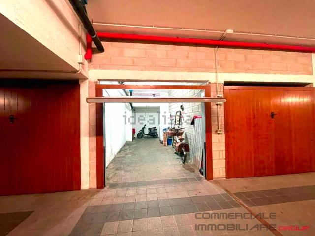 Garage in vendita di m²