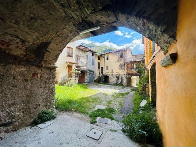 Garage in vendita di m²