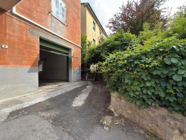 Garage in vendita di m²