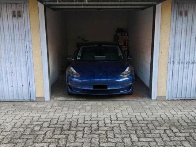 Garage in vendita di m²