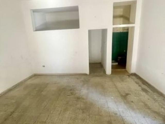 Garage in zona semi centrale