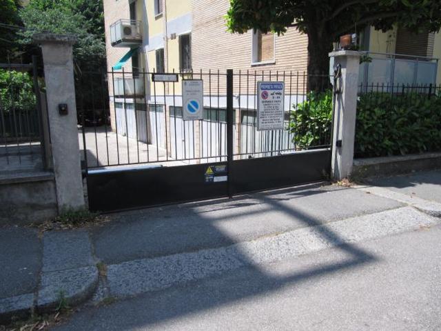 GARAGE MQ. 14 VIA ANDREA COSTA VIA MAGNANI STADIO