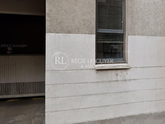 Garage n 87 7 rue des Entrepôts 69004 LYON