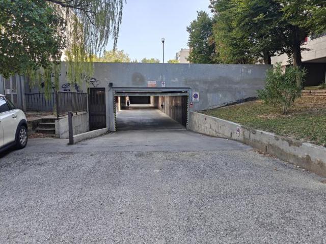 Garage singolo in affitto – Via Siracusa, Padova Sacra Famiglia