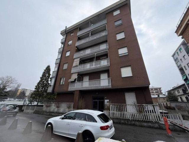 Garage Posto auto in vendita a Asti