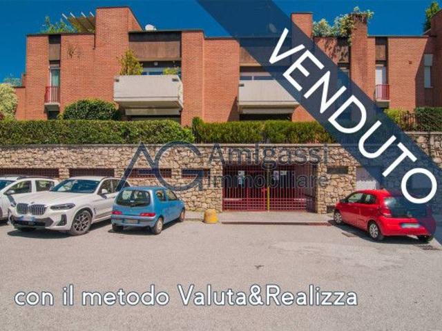 Garage Posto auto in vendita a Bergamo