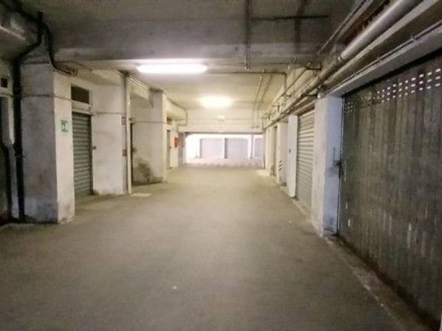 Garage Posto auto in vendita a Genova