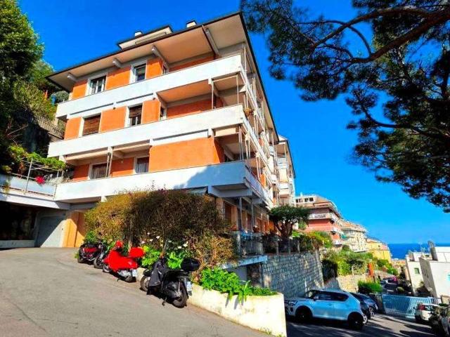 Garage Posto auto in vendita a Genova