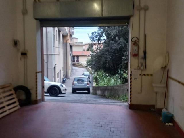 Garage Posto auto in vendita a Genova