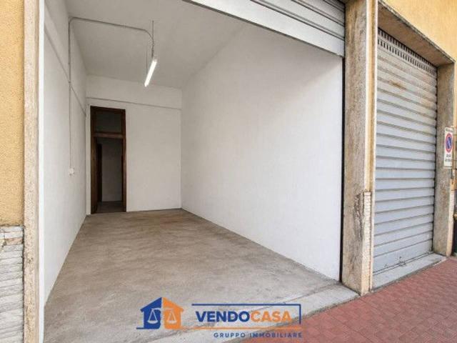 Garage Posto auto in vendita a Finale Ligure
