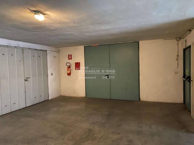 Garage Posto auto in vendita a Modena