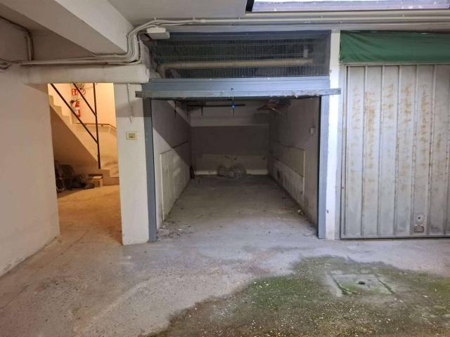 Garage Posto auto in vendita a Mantova