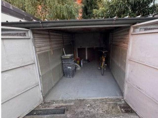 Garage Posto auto in vendita a Milano