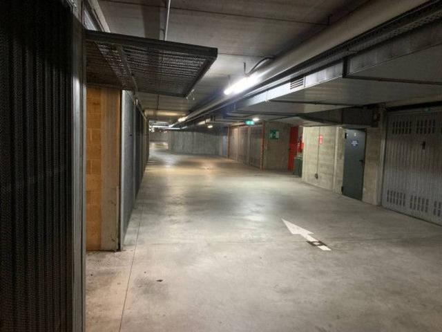 Garage Posto auto in vendita a Milano