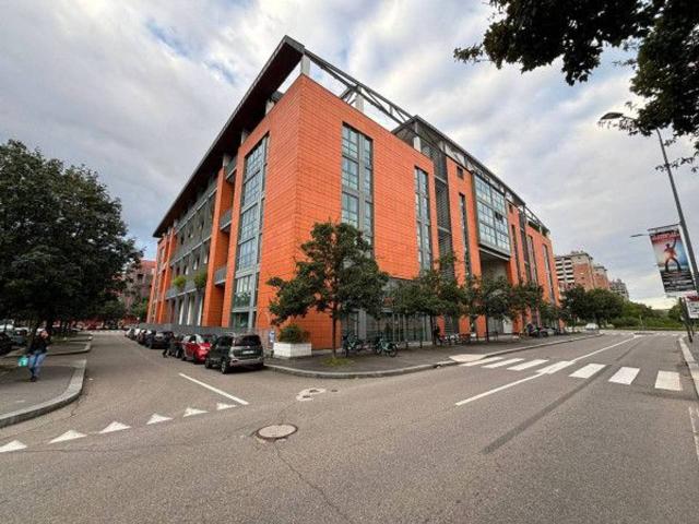 Garage Posto auto in vendita a Milano
