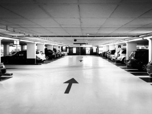 Garage Posto auto in vendita a Milano
