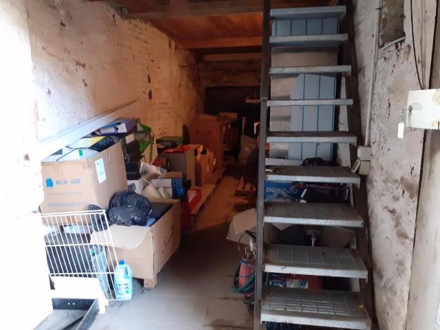 Garage Posto auto in vendita a Siena