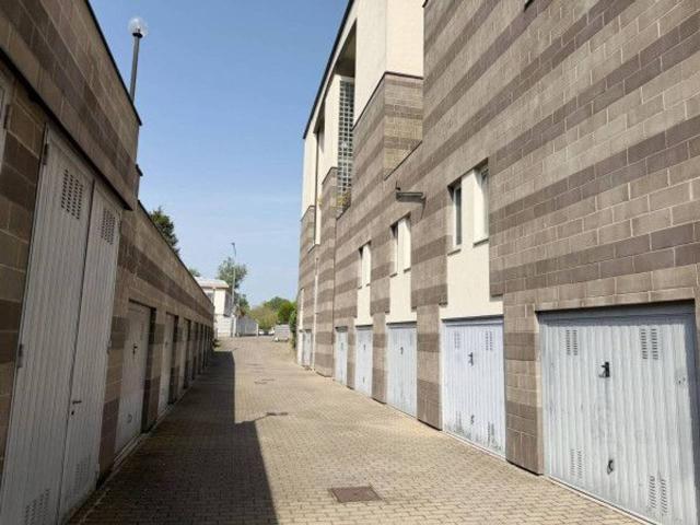 Garage Posto auto in vendita a Parma
