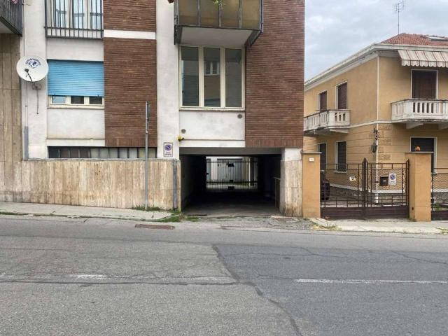 Garage Posto auto in vendita a Pinerolo