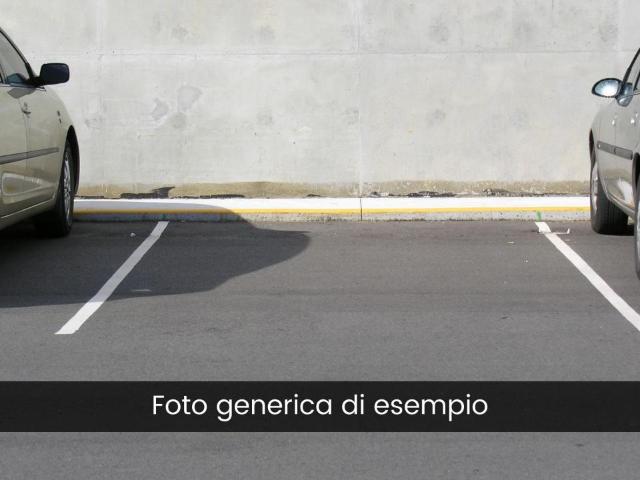 Garage Posto auto in vendita a Roma