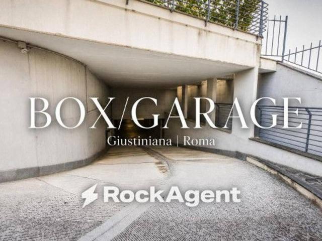 Garage Posto auto in vendita a Roma